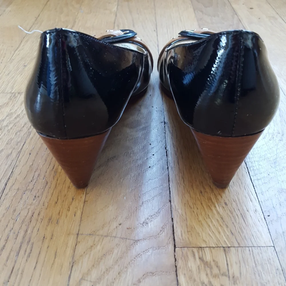 Banana Republic peep-toe wedge shoes 7.5